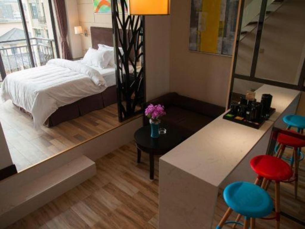 Jinjiang Metropolo Hotel - Liyang Tianmu Lake Changzhou  Extérieur photo
