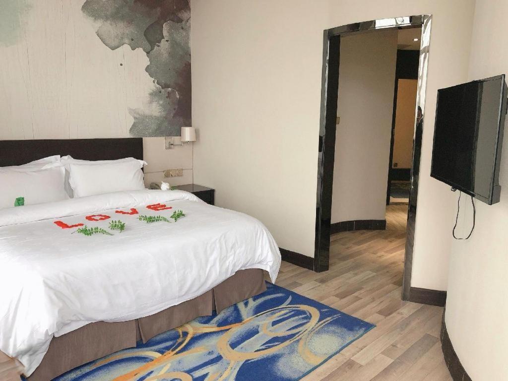Jinjiang Metropolo Hotel - Liyang Tianmu Lake Changzhou  Extérieur photo