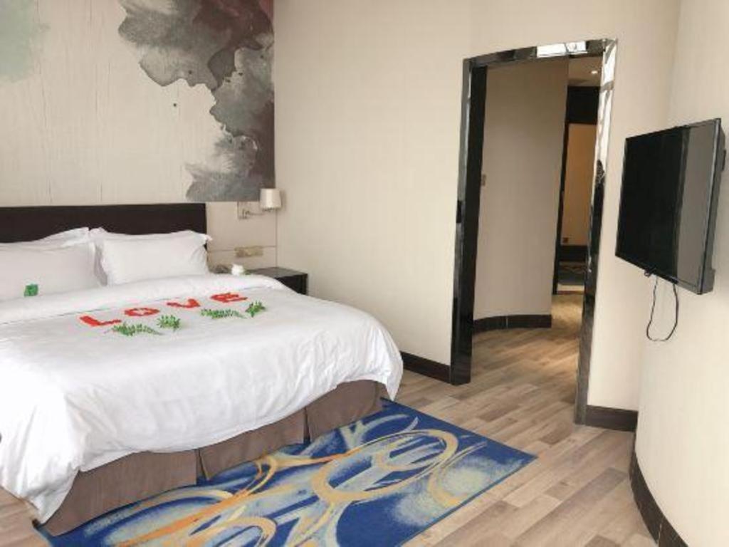 Jinjiang Metropolo Hotel - Liyang Tianmu Lake Changzhou  Extérieur photo