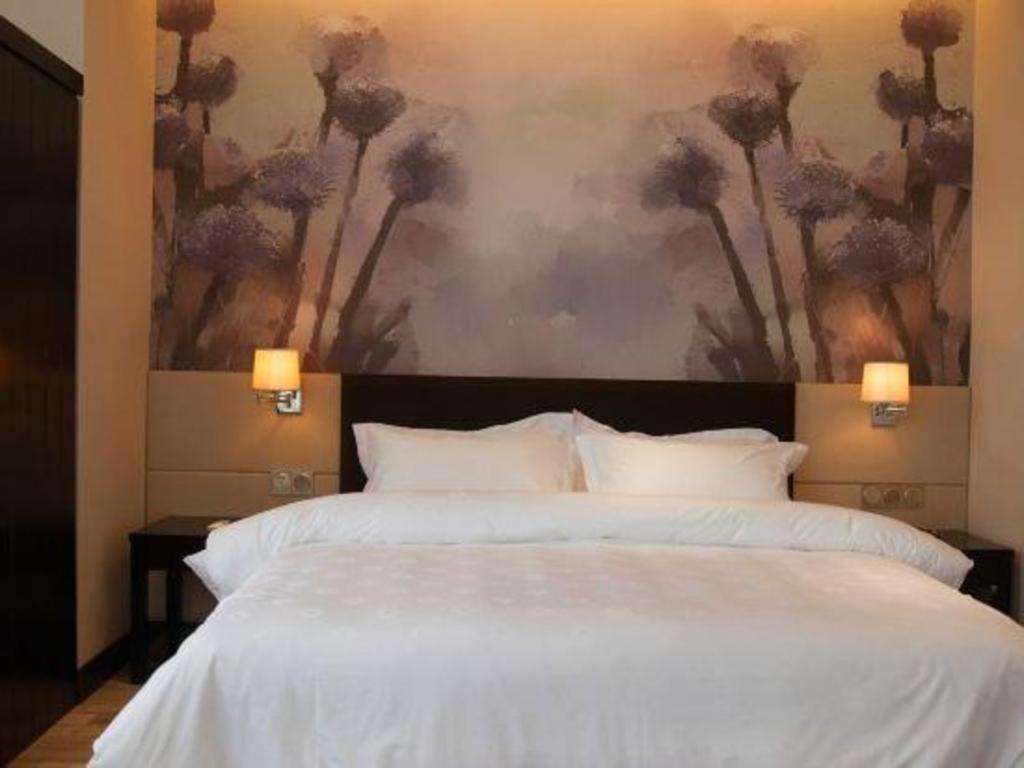 Jinjiang Metropolo Hotel - Liyang Tianmu Lake Changzhou  Extérieur photo