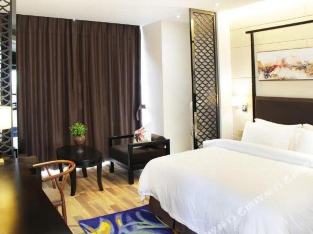 Jinjiang Metropolo Hotel - Liyang Tianmu Lake Changzhou  Extérieur photo